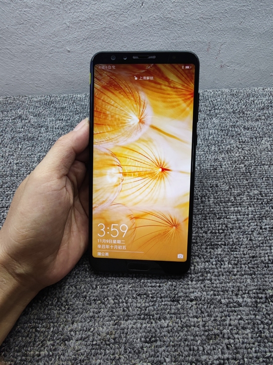 华为nova2s 6+64g 无账号 屏...