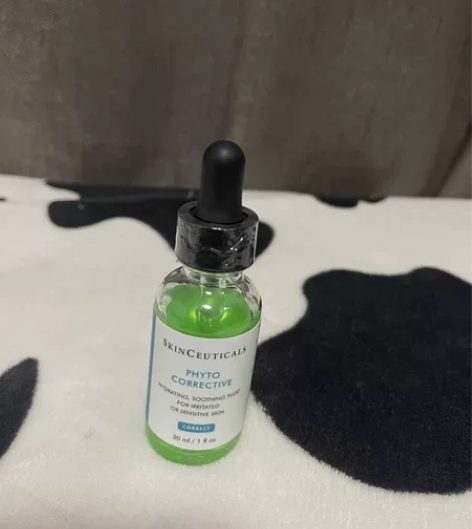 闲置出修丽可色修精华,九月份买的,日期到2...