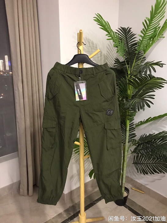 女士休闲裤,全新吊牌还在M码松紧腰,质感很...