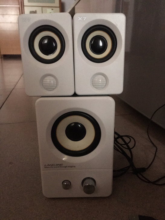 家里买了专业音响，这个小音响用不上出给有需...