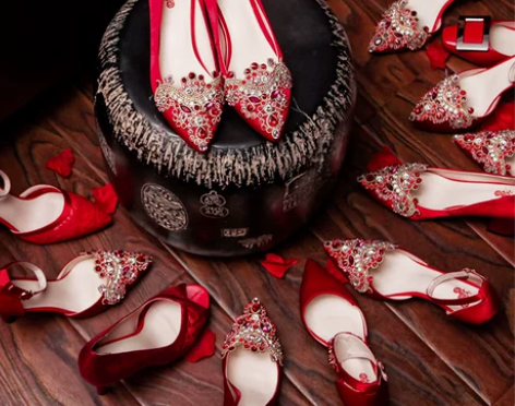 水钻大小码婚鞋女红色防水台新娘鞋高跟鞋绣花...