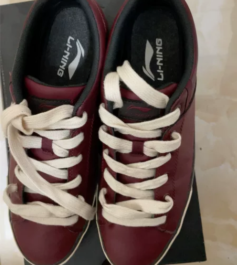 李宁44码板鞋，闲置很久了，清理家里翻出来...