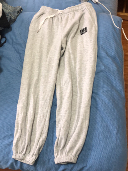男士运动裤，看着皱，发货会熨