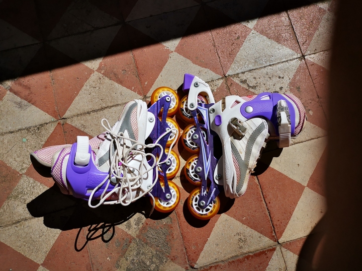 捷豹儿童初学滑冰鞋。适合型号：33～36码...