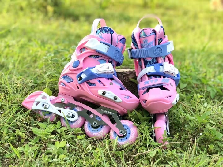 （亏甩））正品MVP轮滑鞋儿童直排轮旱冰鞋...