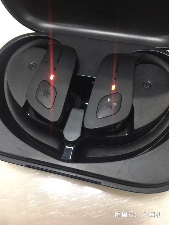蓝牙耳机,正常使用,出口的国外品牌,厂里的...