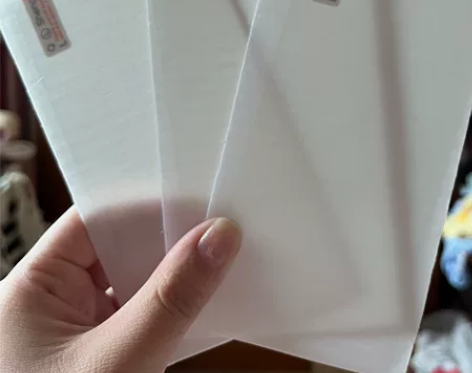 苹果xs手机钢化膜 一共有5个膜三个护眼膜...