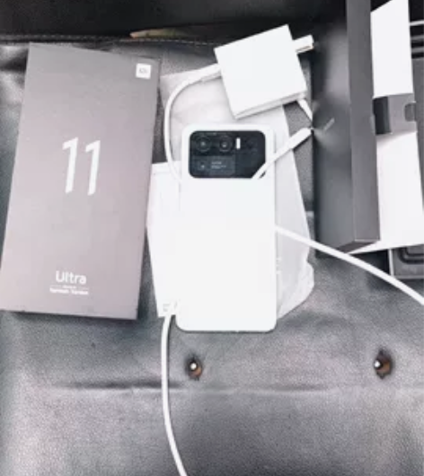 小米11ultra，今年4月份激活的，12...
