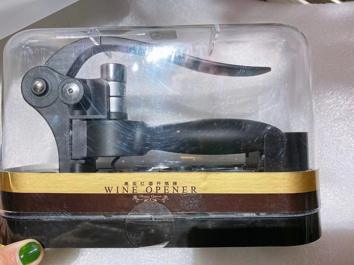 全新红酒开瓶器，没有使用过，店铺装修升级剩...