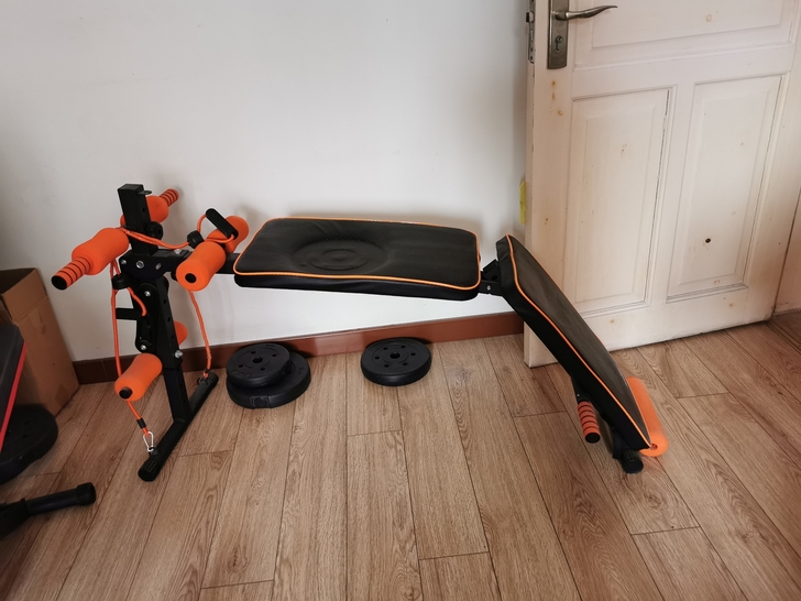 腹肌板仰卧板健身器9成新，东丽区天山南路自提