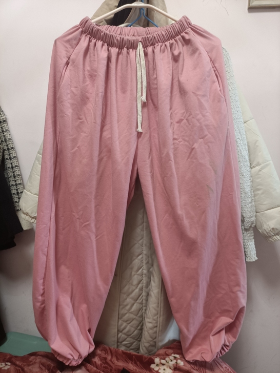 宽松阔腿裤 穿起来特别舒服  去年买的出个...