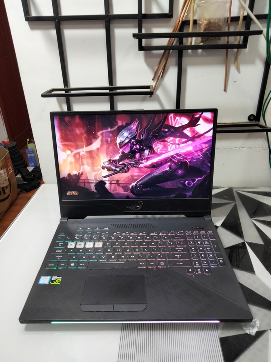 华硕玩家国度枪神2笔记本电脑游戏本窄边框1...