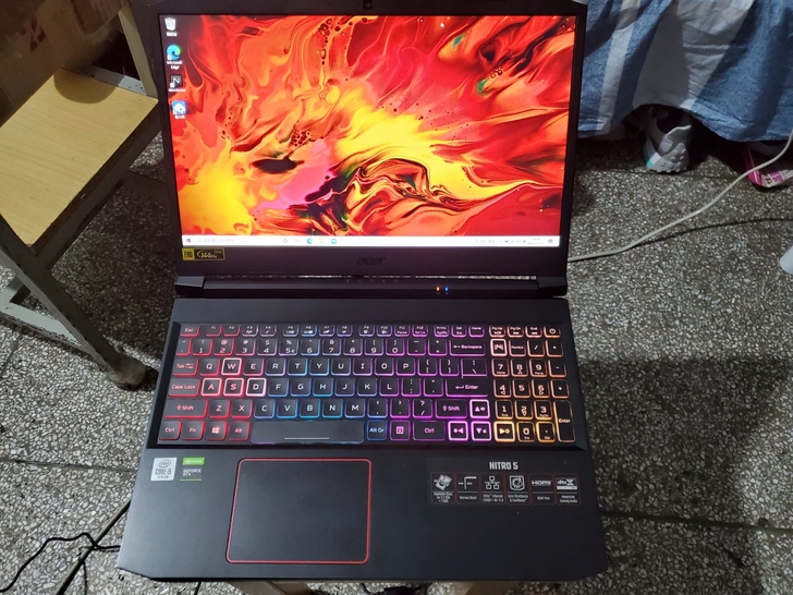 宏碁暗影骑士擎 144hz电竞屏 1660...