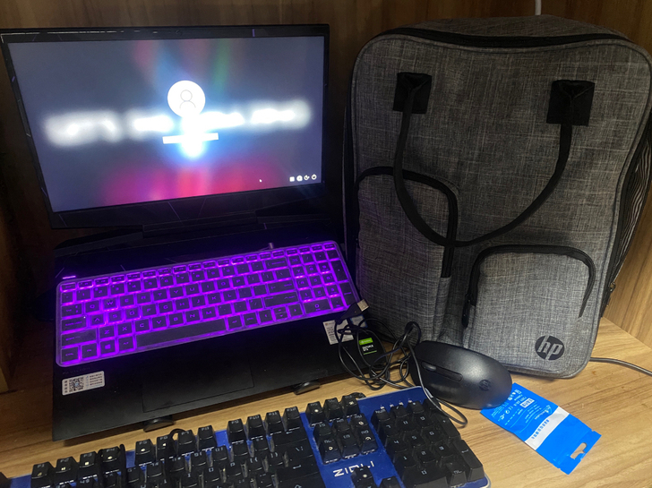 惠普 光影精灵 最低价 转手原因 急需用钱...