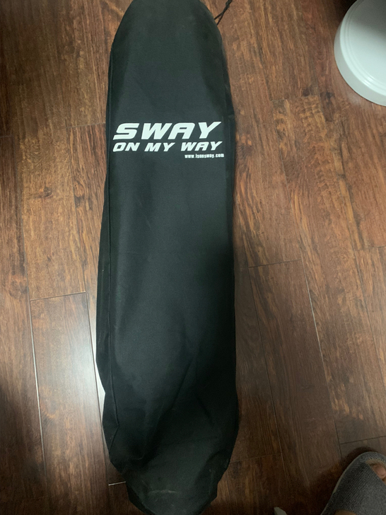 斯威滑板就玩过一次就吃灰了爽快小刀