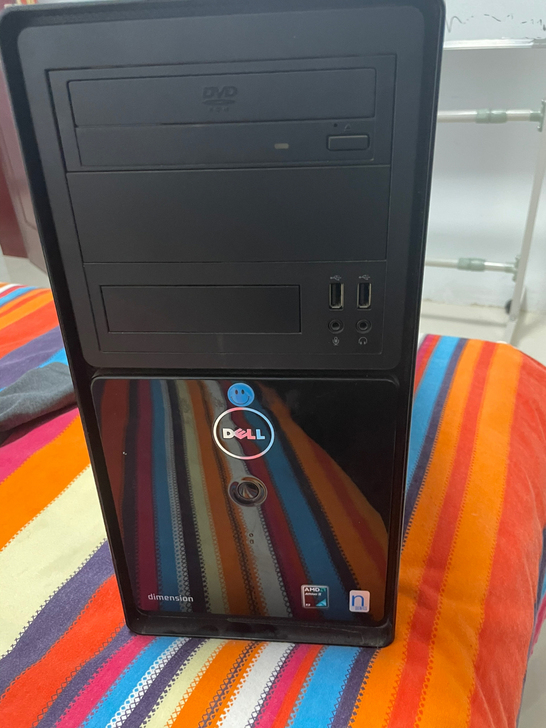 戴尔电脑，正常使用，办公，看电影使用