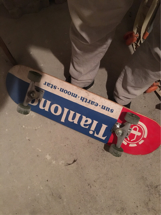 滑板降价了!!!孩子玩腻了,低价出手,交个...