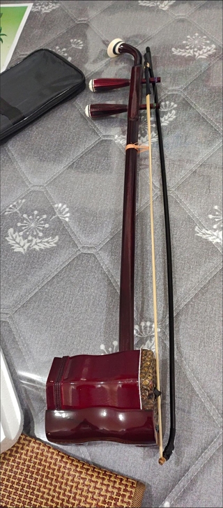 原价1650+苏州二胡，全新未使用，现低价...