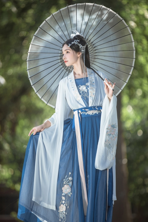 桔屿 原创汉服，有吊牌，仅试穿，不包邮