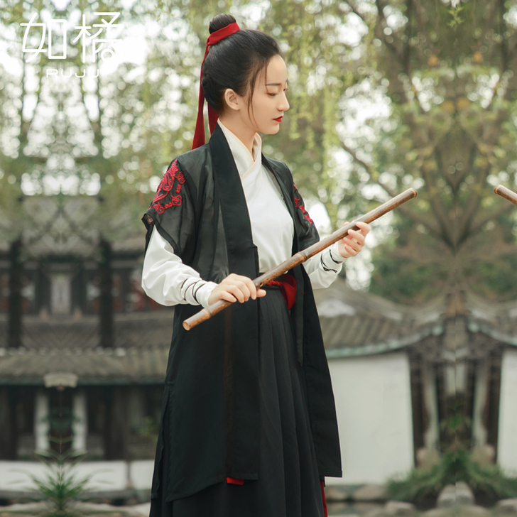 总共两套打包100出，M码。