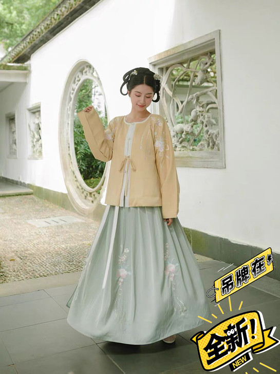 【全新特价现货一套】（袅袅）倾杯序原创圆领...