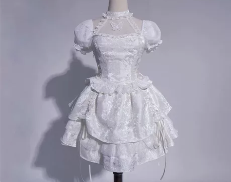 炭团蝴蝶骨op 白色 m码 全新 飞机盒...