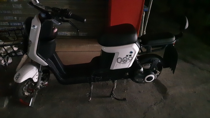 五羊009电动车。48v24ah锂电池。(...