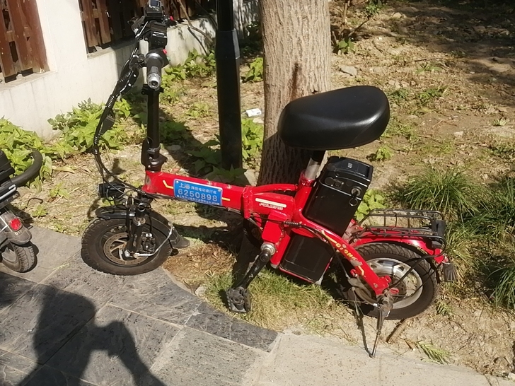 上海欧通折叠锂电车,48伏