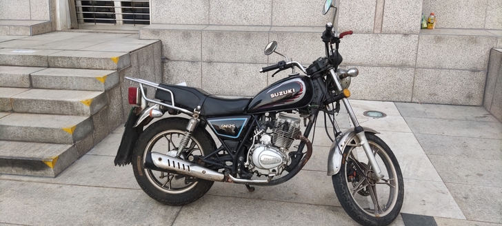 有牌有证的品牌车-力帆125太子摩托车，年...
