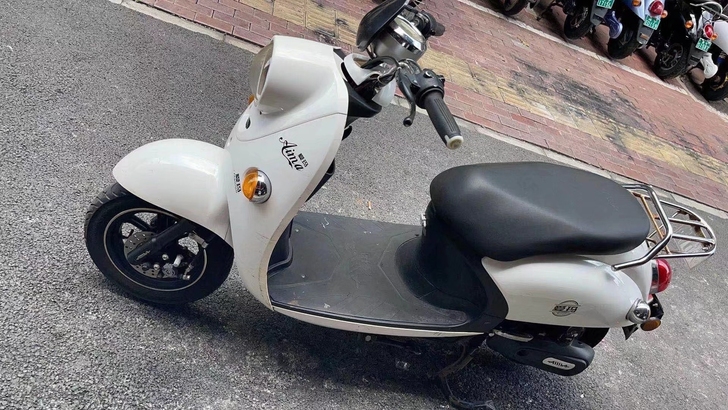 出一台自用的电动车