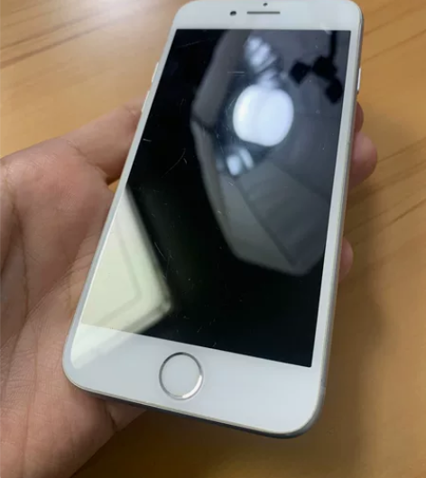 苹果8代  64g  白色   国行三网，...