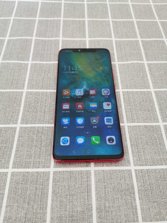 华为mate20pro 这手机是曲面屏...
