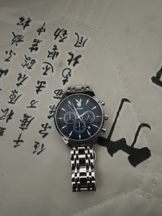 买回来只带了不到一天，几乎全新，一直放着，...