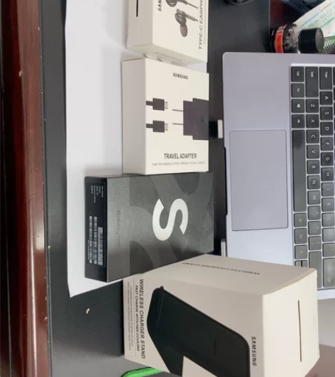 已出三星s22白8+128 感兴趣的话点“...