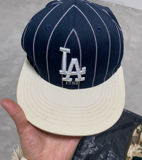 包邮~MLB平沿棒球帽，买回来基本没带过，...