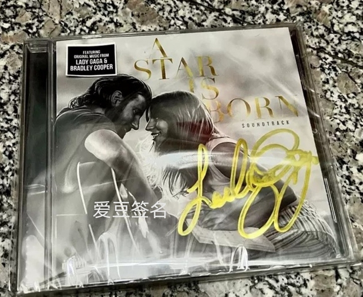 Lady Gaga亲笔签名专辑一个明星的诞...