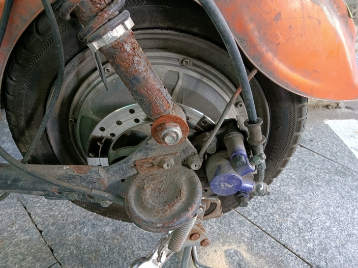 出售外卖电动车，3组水电。350元，wx1...