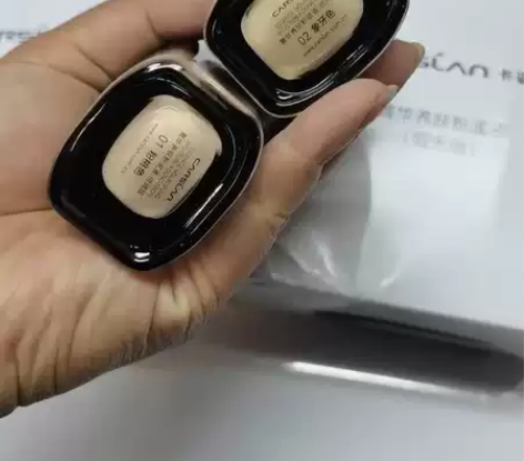 卡姿兰精华养肤粉底倍润版卡姿兰精华养肤粉底...