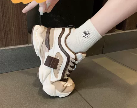 2022年秋冬季爆款时尚潮流百搭女士老爹