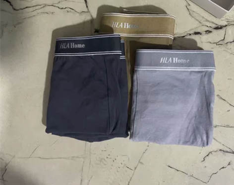 海澜之家男士短裤,这款短裤采用95棉,上身...