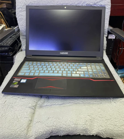 神州战神游戏本，i7  7700   gt...