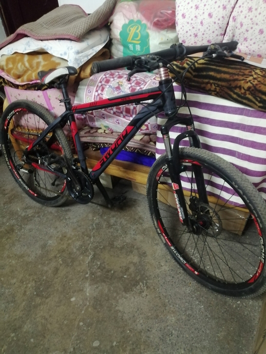 铝合金骨架，超轻