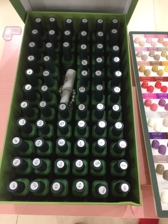 全新60色+功能胶+色板，试色两瓶，日期新...