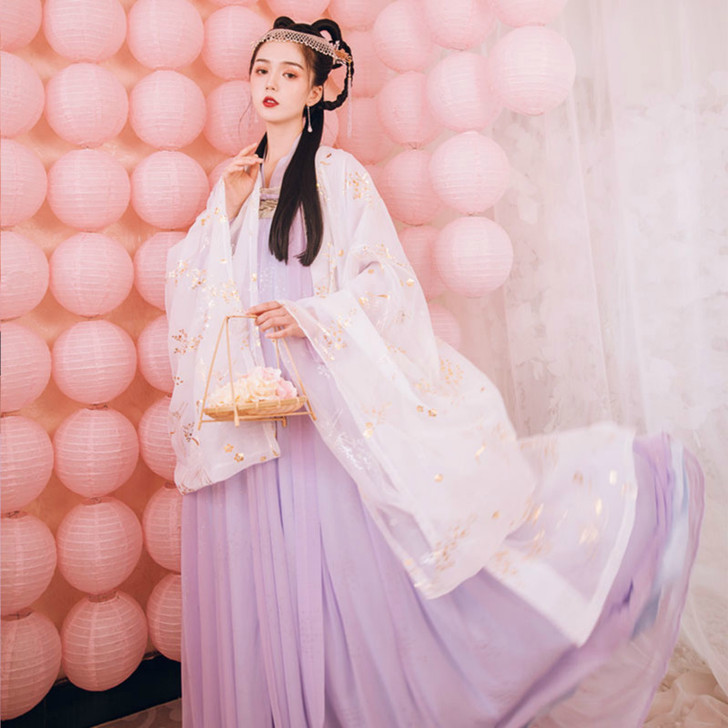 低价跳楼价退坑出汉服包邮言然