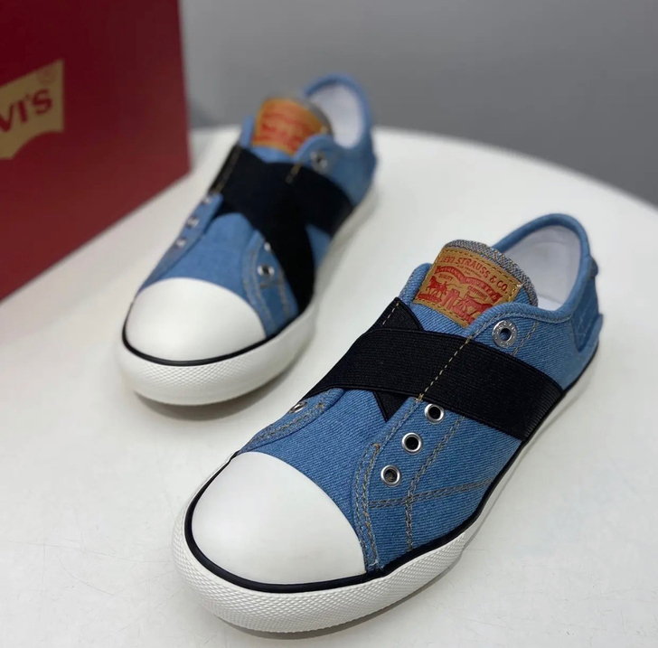 Levi##amp;#39;s牛仔布鞋,3...