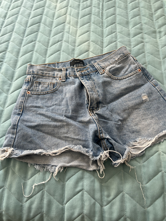 牛仔短裤 中等身材可穿
