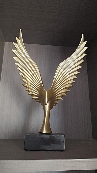 ［全新包邮］金色大鹏展翅摆件