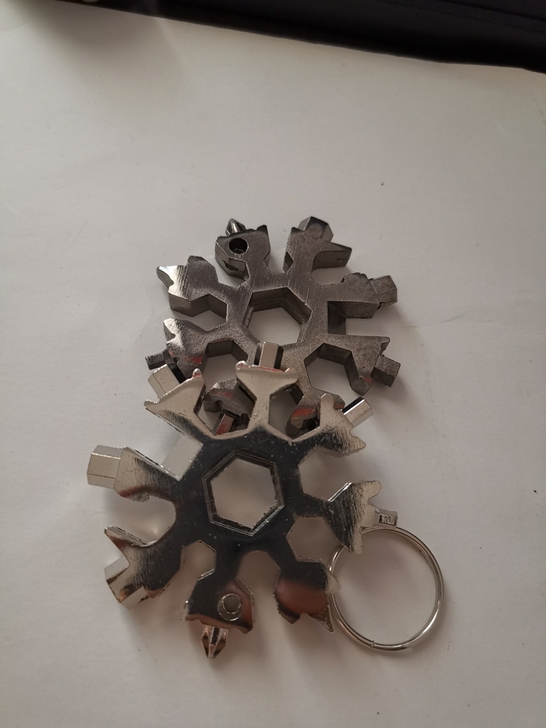 雪花扳手多功能八角形状户外随身工具两种颜色...