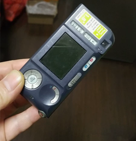 惠普相机 古董相机，无电池不开机，好坏不保...