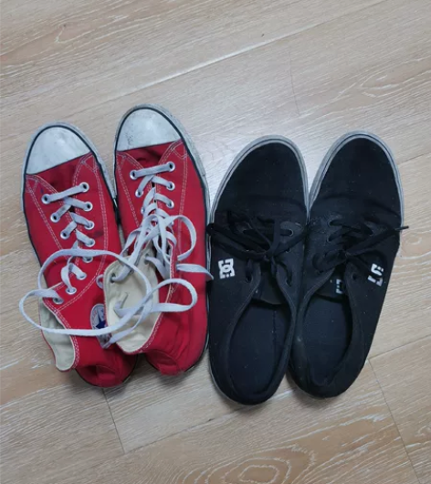 匡威帆布鞋红色高帮 穿着很有限，DCSHO...